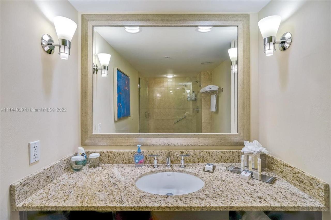 Hotel Gallery One - A Doubletree By Hilton Fort Lauderdale